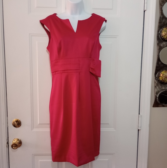 London Time Fushia Dress. Size 8 - Picture 12 of 13